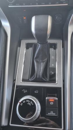 2022 Mitsubishi Pajero Sport Exceed