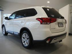 2021 Mitsubishi Outlander ES