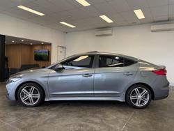 2018 Hyundai Elantra SR Turbo
