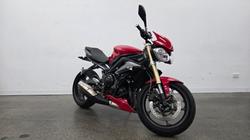 2016 Triumph STREET TRIPLE 660 Red