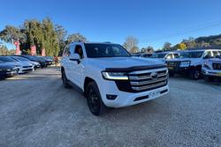 2022 Toyota Landcruiser VX