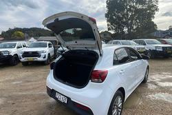 2017 Kia Rio Si