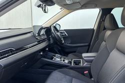 2022 Mitsubishi Outlander LS