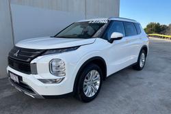 2022 Mitsubishi Outlander LS