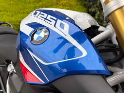 2024 BMW Motorrad R 1250 R SPORT Blue
