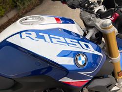 2024 BMW Motorrad R 1250 R SPORT Blue