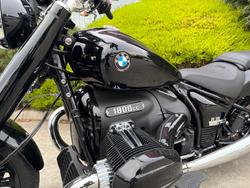 2023 BMW Motorrad R 18 BLACKLINE Black
