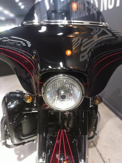 2010 Harley-Davidson CVO Street Glide 110 (FLHXSE) CVO Black