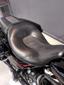 2010 Harley-Davidson CVO Street Glide 110 (FLHXSE) CVO Black