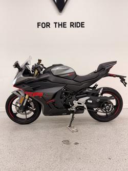 2025 CFMOTO 450 SR S Black