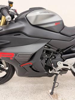 2025 CFMOTO 450 SR S Black