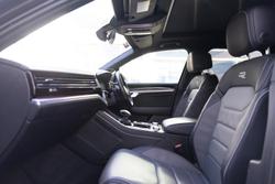 2022 Volkswagen Touareg 210TDI R-Line