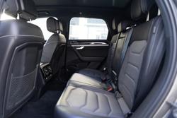 2022 Volkswagen Touareg 210TDI R-Line