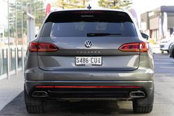 2022 Volkswagen Touareg 210TDI R-Line