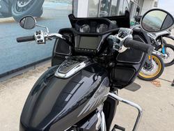 2021 INDIAN CHALLENGER LIMITED Black