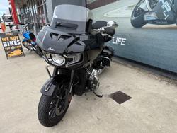 2021 INDIAN CHALLENGER LIMITED Black