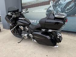 2021 INDIAN CHALLENGER LIMITED Black