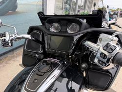 2021 INDIAN CHALLENGER LIMITED Black