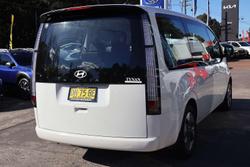 2024 Hyundai STARIA