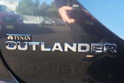 2024 Mitsubishi Outlander ES