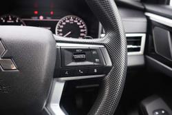 2024 Mitsubishi Outlander ES