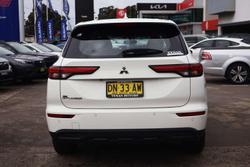 2024 Mitsubishi Outlander ES