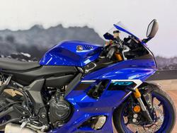 2025 Yamaha YZF-R7LA BLUE