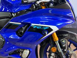 2025 Yamaha YZF-R7LA BLUE