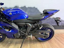 2025 Yamaha YZF-R7LA BLUE
