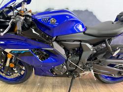 2025 Yamaha YZF-R7LA BLUE