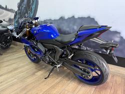 2025 Yamaha YZF-R7LA BLUE