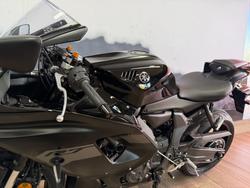 2025 Yamaha YZF-R7HO