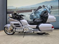 2010 Honda GL1800 (GL1800A) GOLDWING Silver