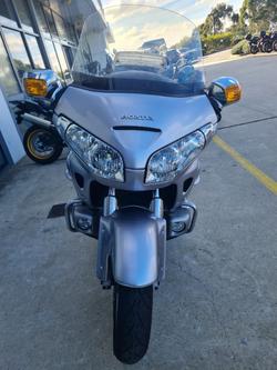 2010 Honda GL1800 (GL1800A) GOLDWING Silver