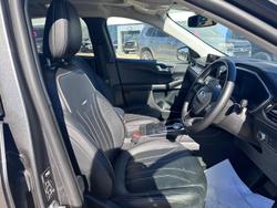 2022 Ford Escape Vignale