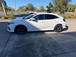 2019 HONDA CIVIC VTi-S