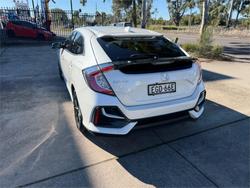 2019 HONDA CIVIC VTi-S