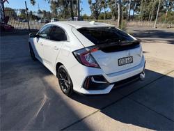 2019 HONDA CIVIC VTi-S