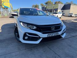 2019 HONDA CIVIC VTi-S