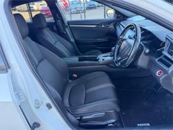 2019 HONDA CIVIC VTi-S
