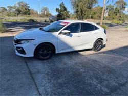 2019 HONDA CIVIC VTi-S