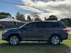 2013 Toyota Kluger Grande