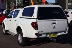 2015 Mitsubishi Triton GLX