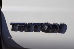 2015 Mitsubishi Triton GLX