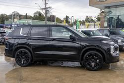 2026 Mitsubishi Outlander LS