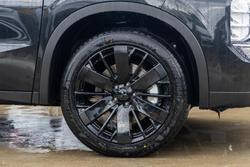 2026 Mitsubishi Outlander LS
