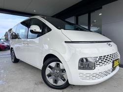2025 Hyundai STARIA