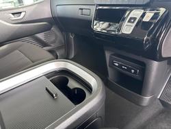 2025 Hyundai STARIA