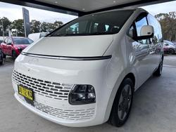 2025 Hyundai STARIA