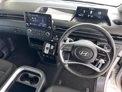 2025 Hyundai STARIA